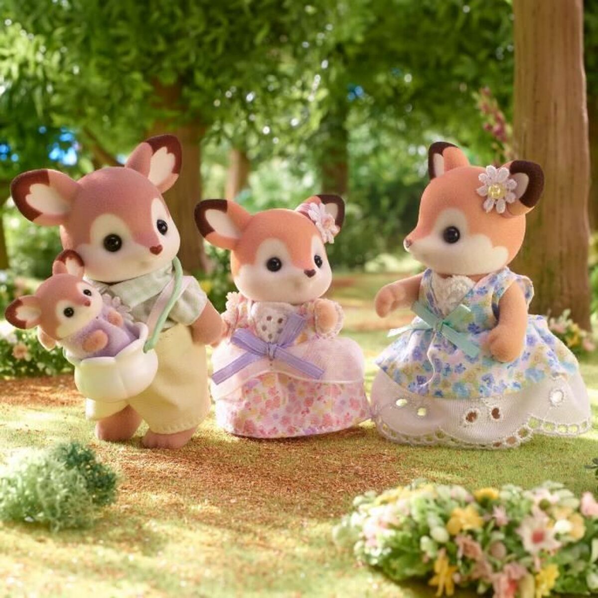 Figura îmbinată Sylvanian Families La familia Biche animale