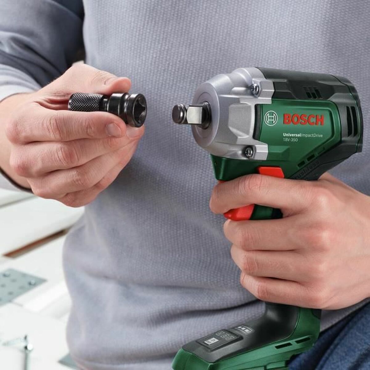 Șurubelniță electrică BOSCH UniversalImpactDrive 18V-350 350 W