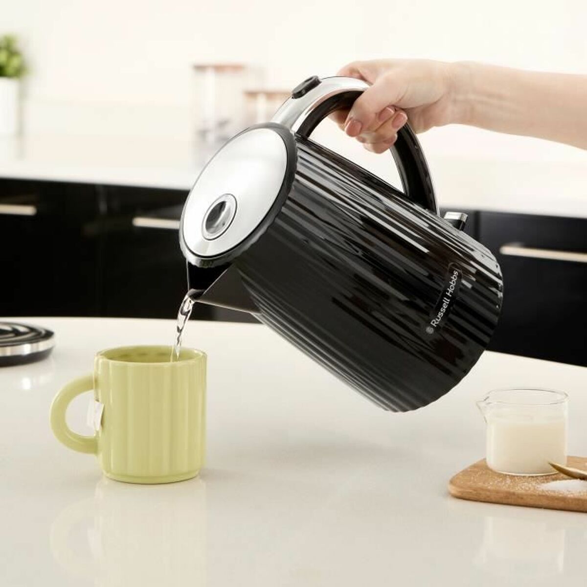Fierbător Russell Hobbs Negru Oțel inoxidabil Plastic 2400 W 1,7 L