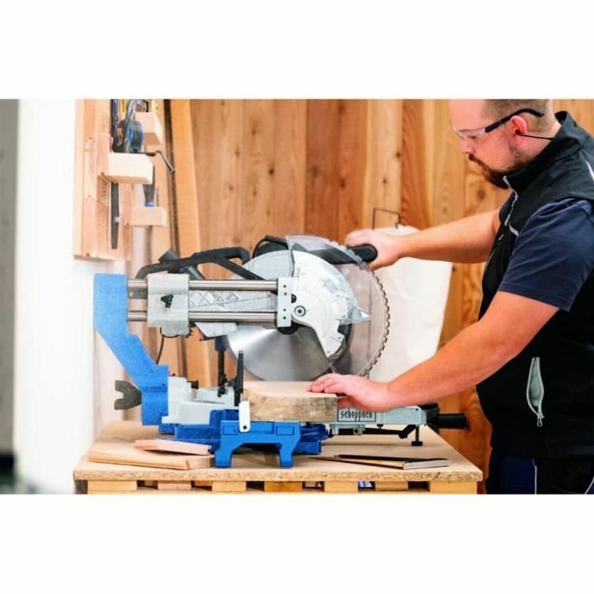 Ferăstrău circular Scheppach HM305SL 2000 W