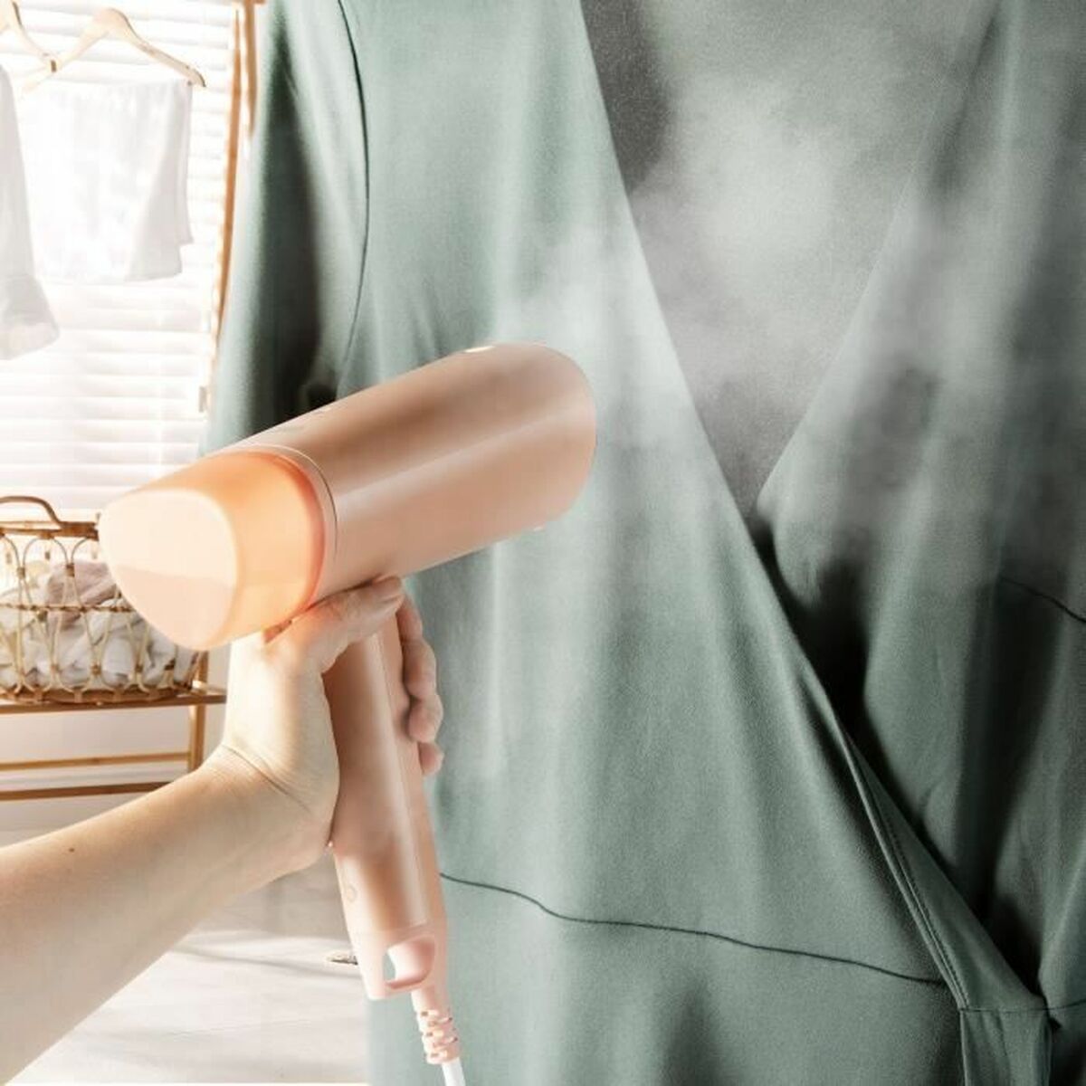 Fier de Călcat Vertical cu Abur DOMO