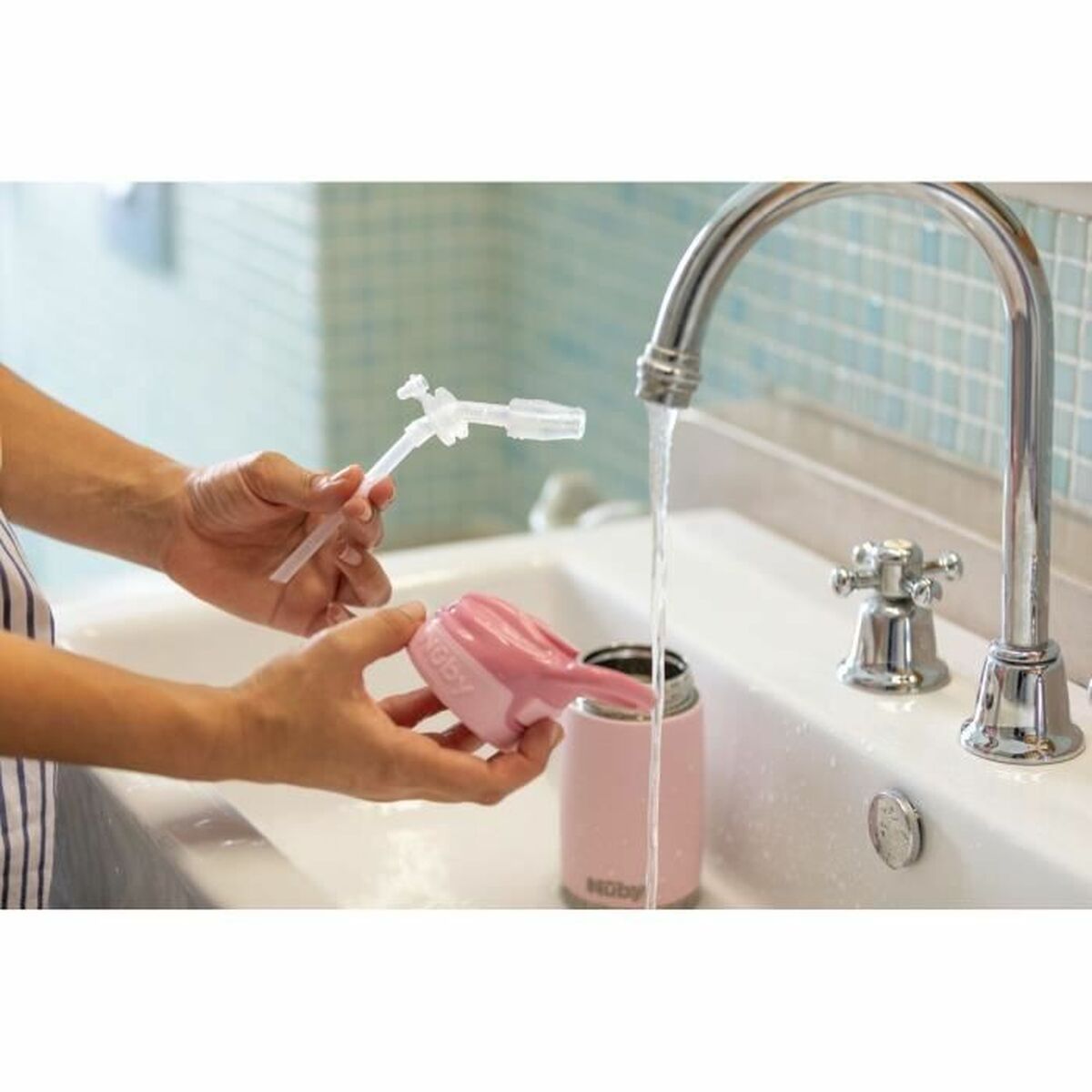 Paharul de învăţare Nûby Roz