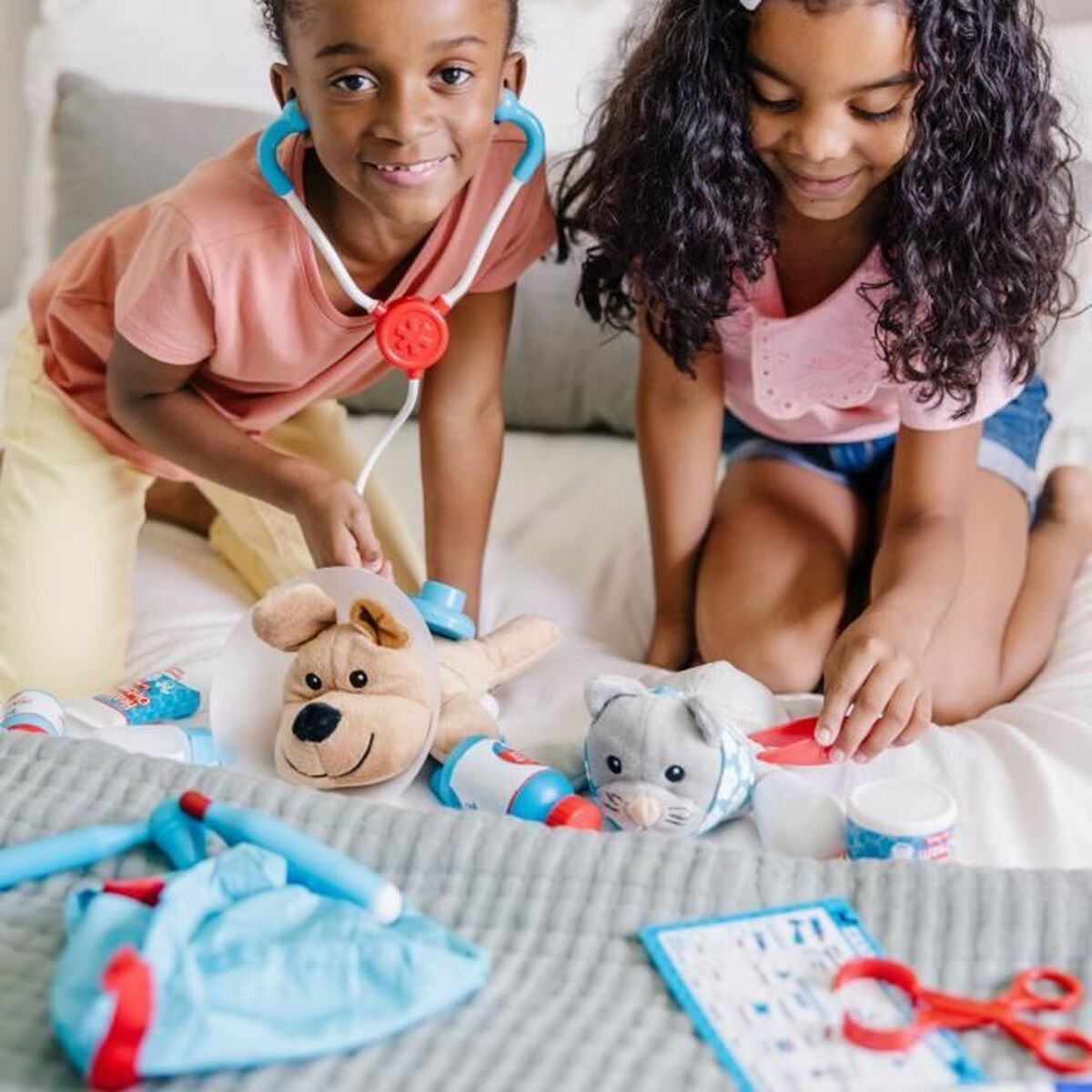 Trusă medicală de jucărie cu accesorii Melissa & Doug