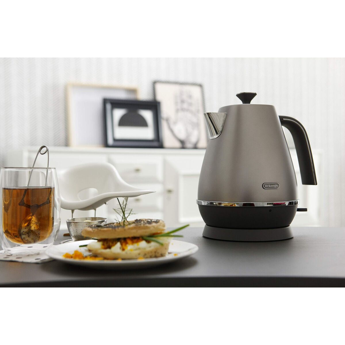 Fierbător DeLonghi KBI2001.S 2000 W 1,7 L Argintiu Crom Metal