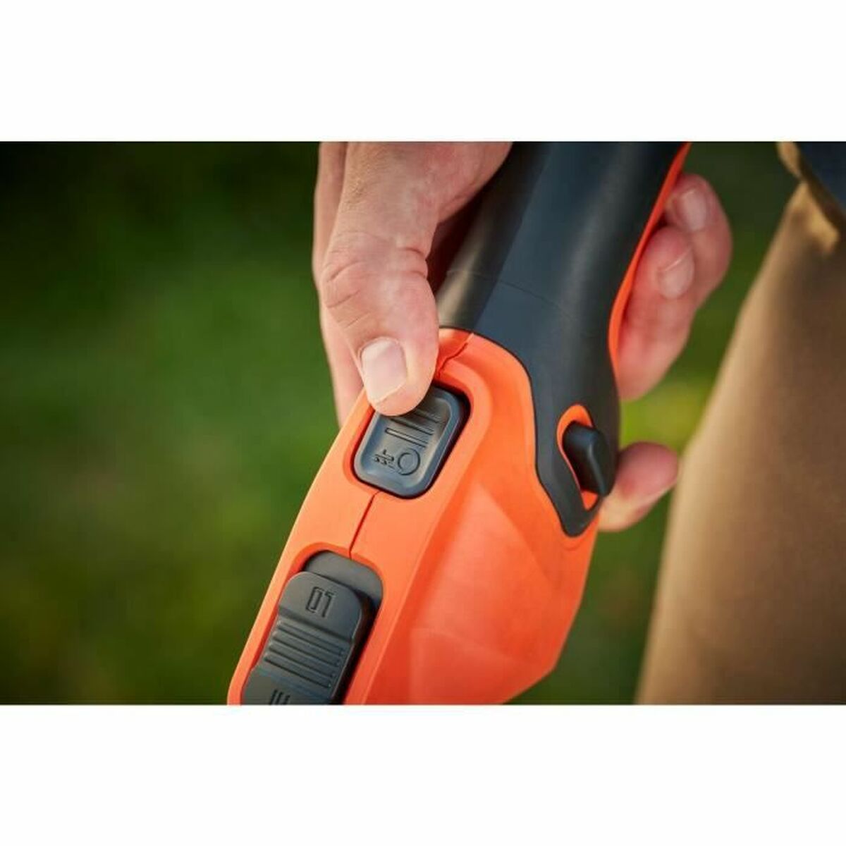 Aparat de Tuns Electric Black & Decker PowerCommand Pivotant BCSTE636L1-QW 36 V 36V 33 cm