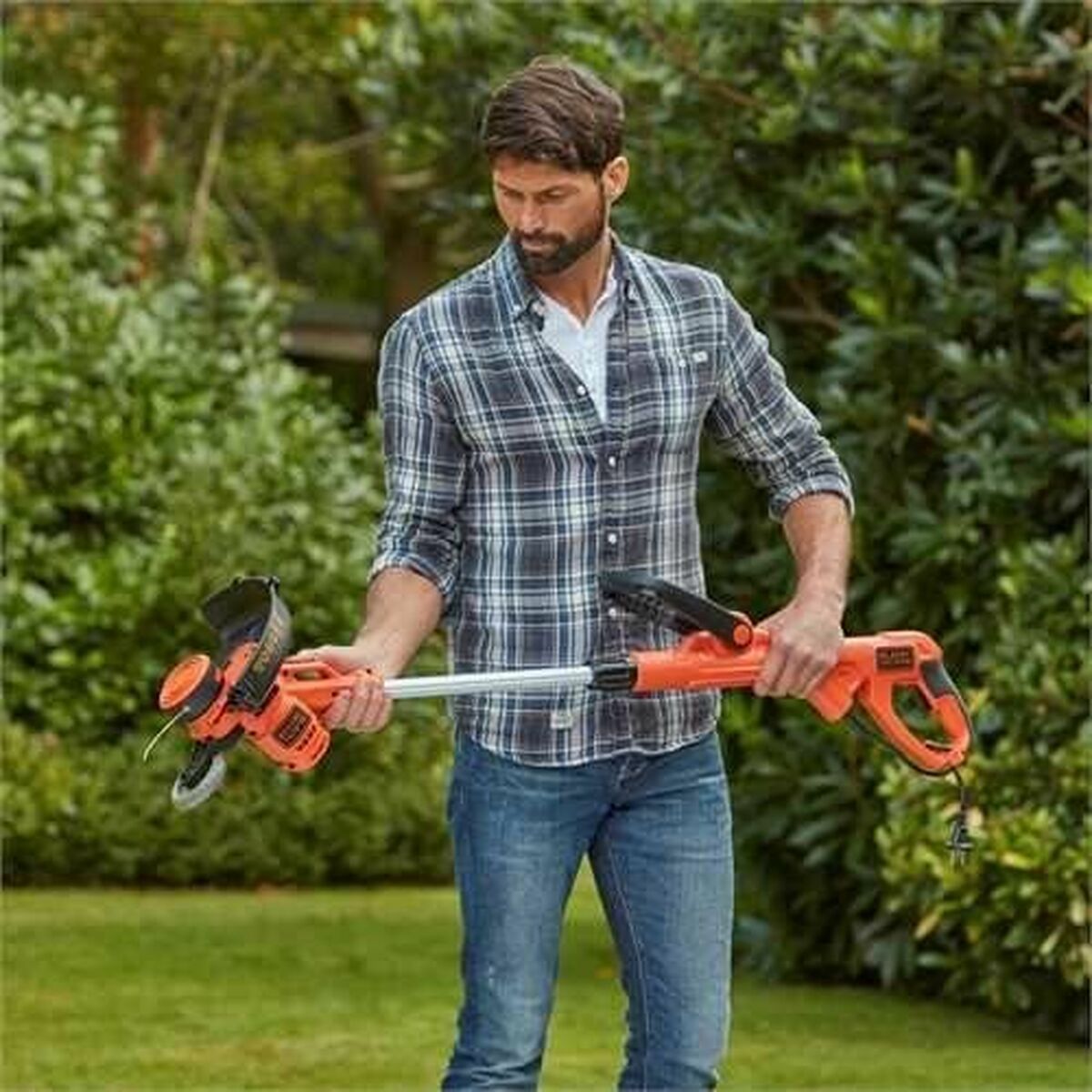 Mașină de tuns iarba Black & Decker BESTA530CM 550 W 230 V
