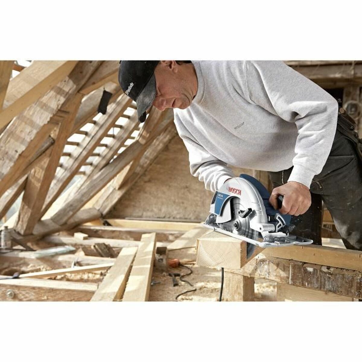 Fierăstrău circular BOSCH Professional GKS 85 2200 W 230 V