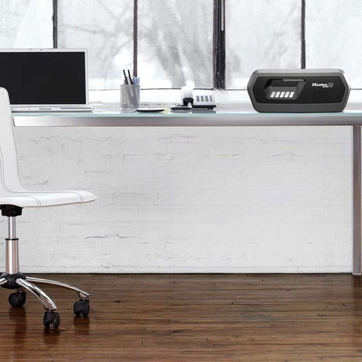 Seif cu încuietoare electronică Master Lock CHW30300EURHRO 10 L