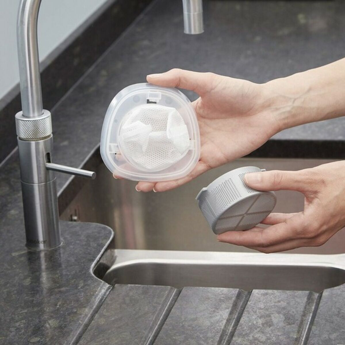 Aspirator Manual Black & Decker NVC115JL-QW 0,32 L 7,5 W