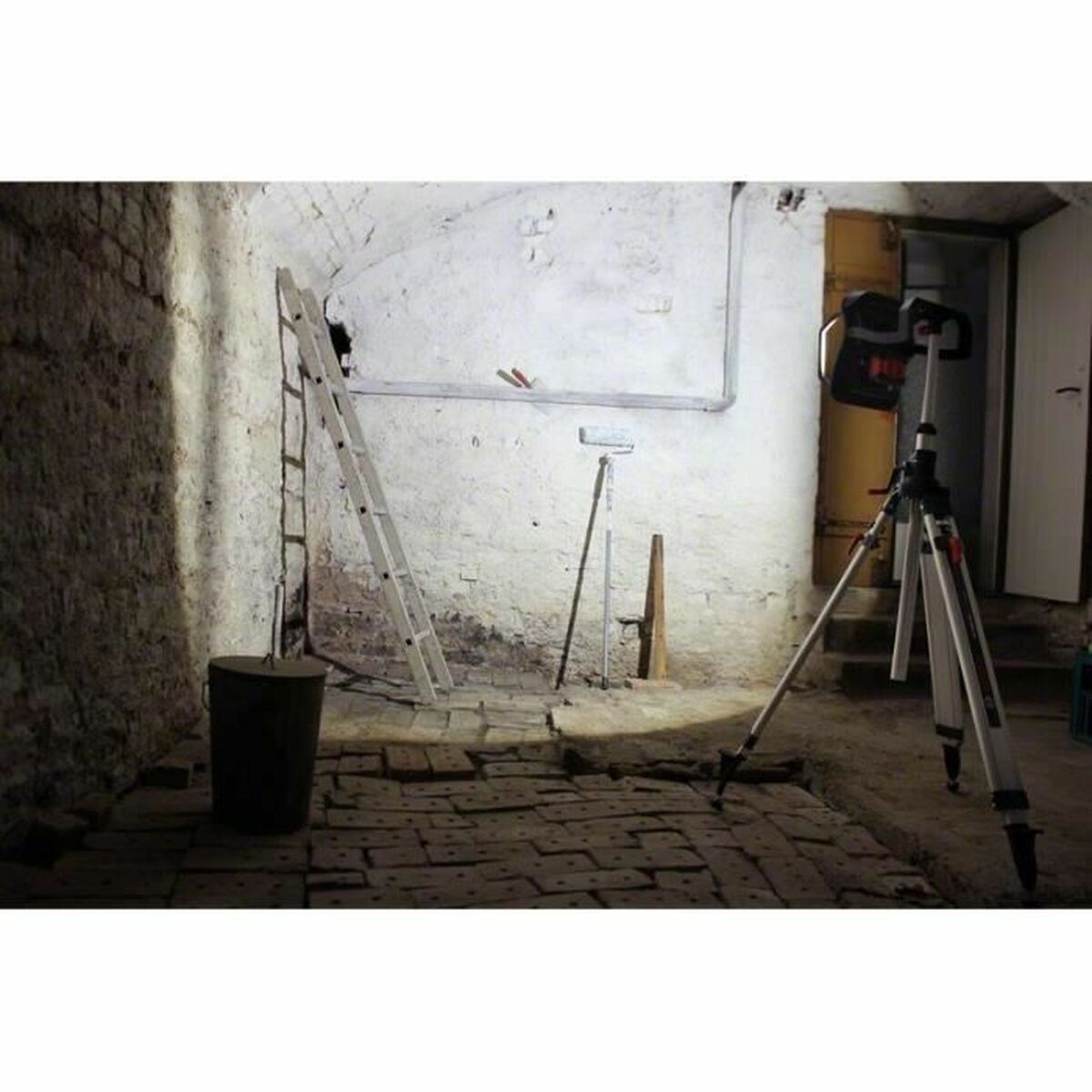 Lanternă LED BOSCH 0601446800 18 V