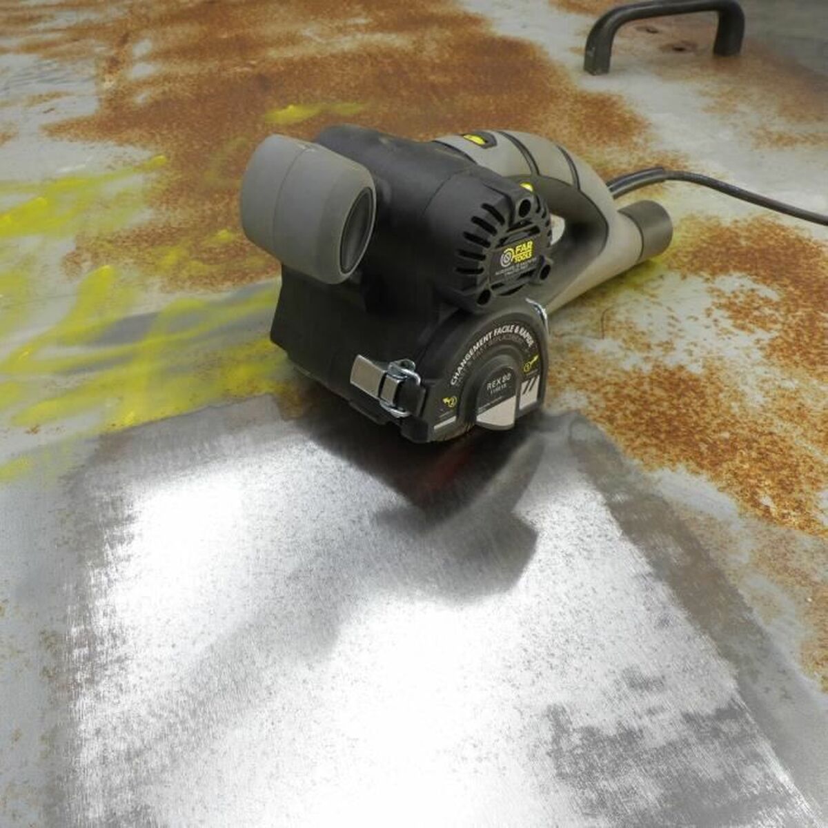 Polizator Fartools 115018 420 W 3200 rpm Perie abrazivă