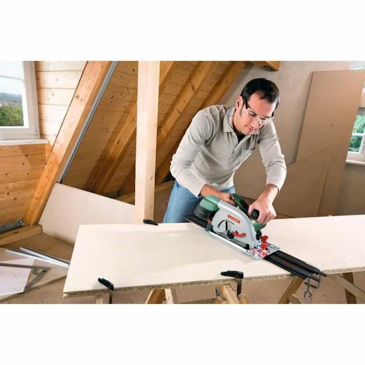 Fierăstrău circular BOSCH PKS 66 AF 230 V 240 V