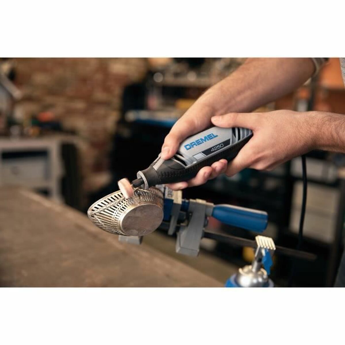 Instrument multifuncțional Dremel 4250