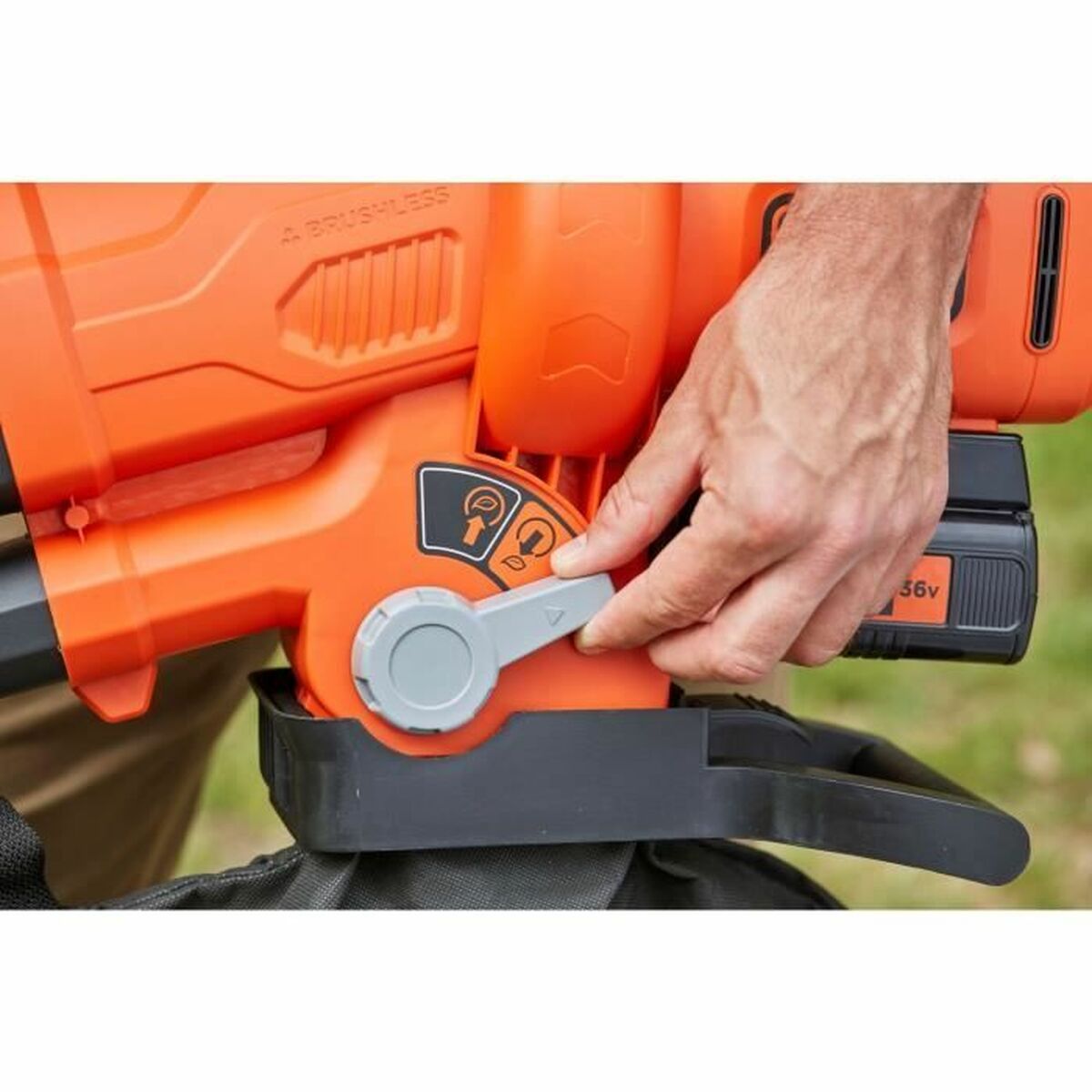 Suflantă Black & Decker BCBLV3625L1 36 V