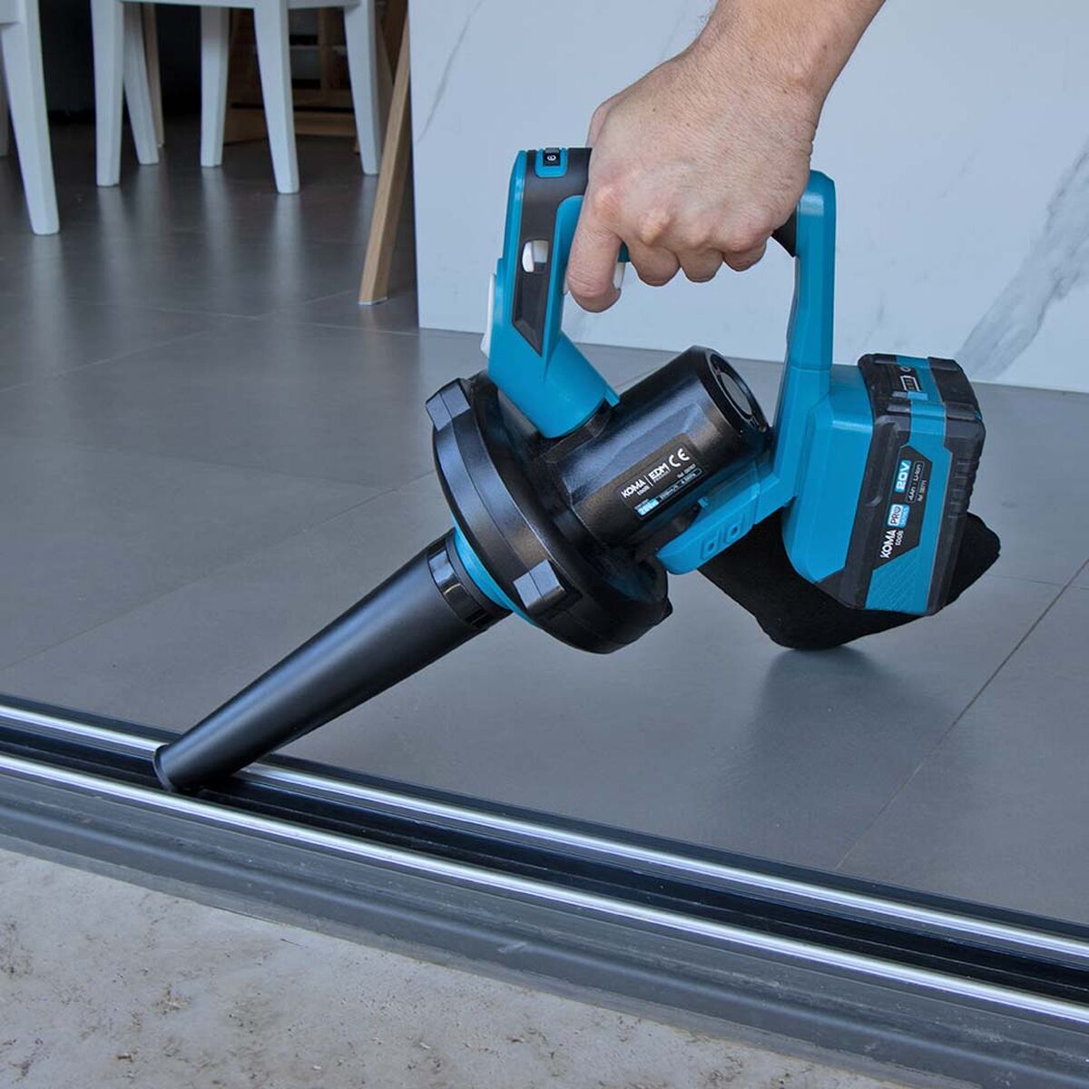 Suflantă Koma Tools Pro Series 20 V Extractor