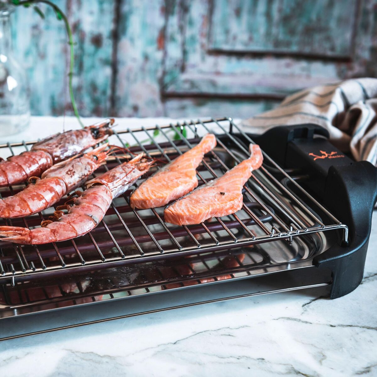 Grătarul Electric JATA BQ101 2400 W