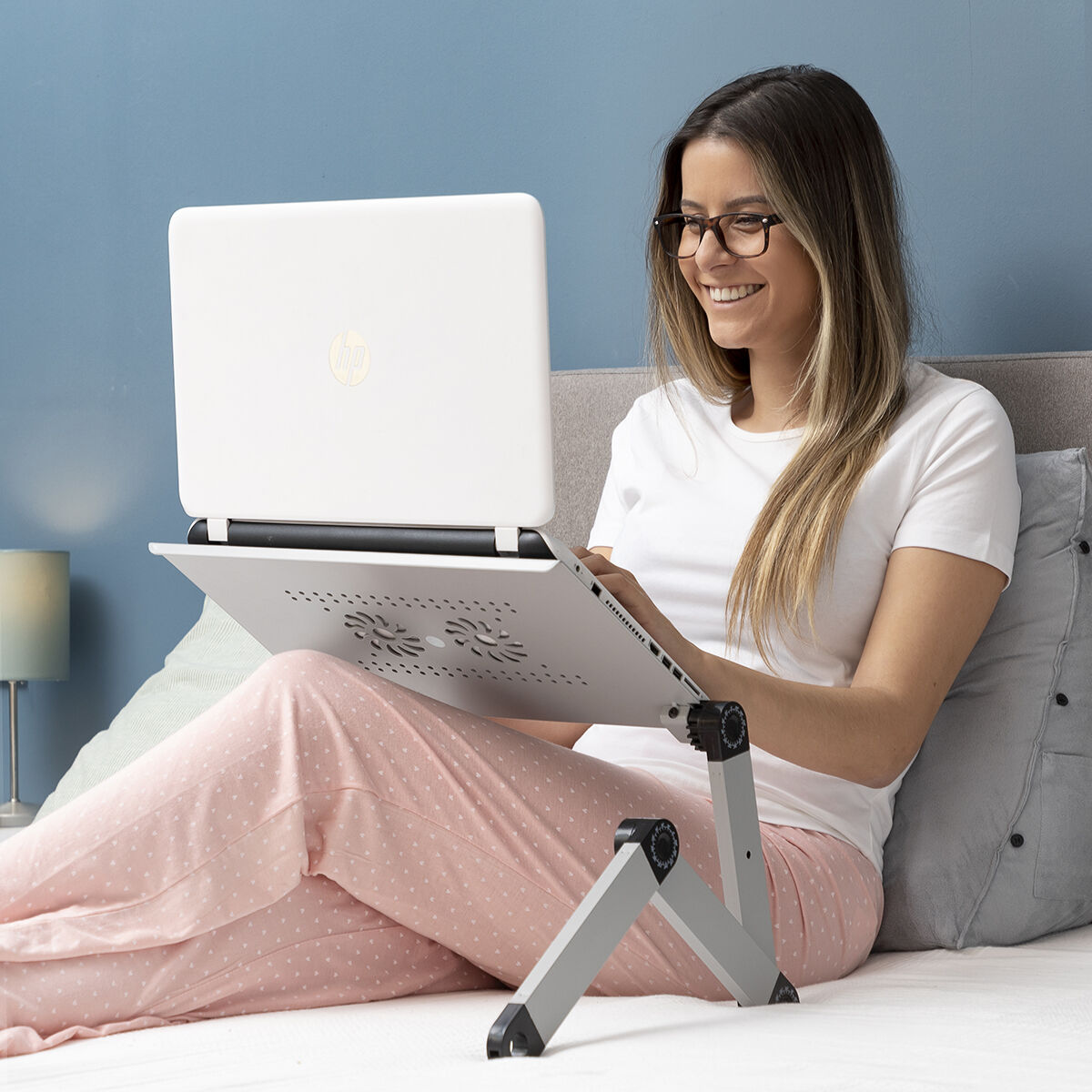 Masă reglabilă cu mai multe poziții pentru laptop Omnible InnovaGoods