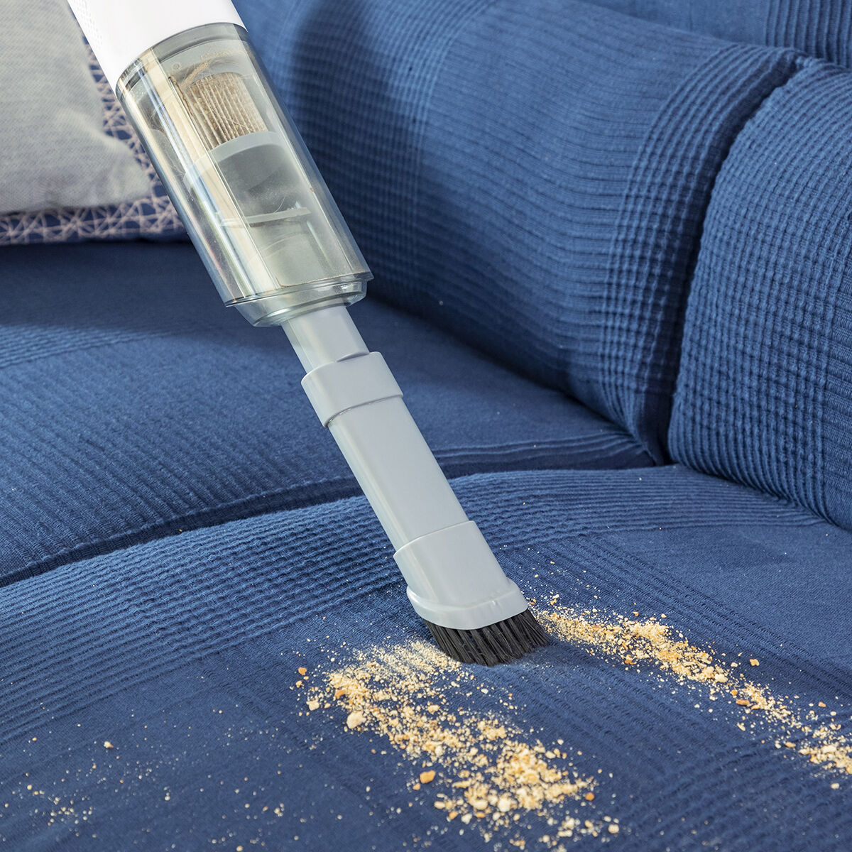 Aspirator portabil reîncărcabil cu 3 accesorii Hancuum InnovaGoods