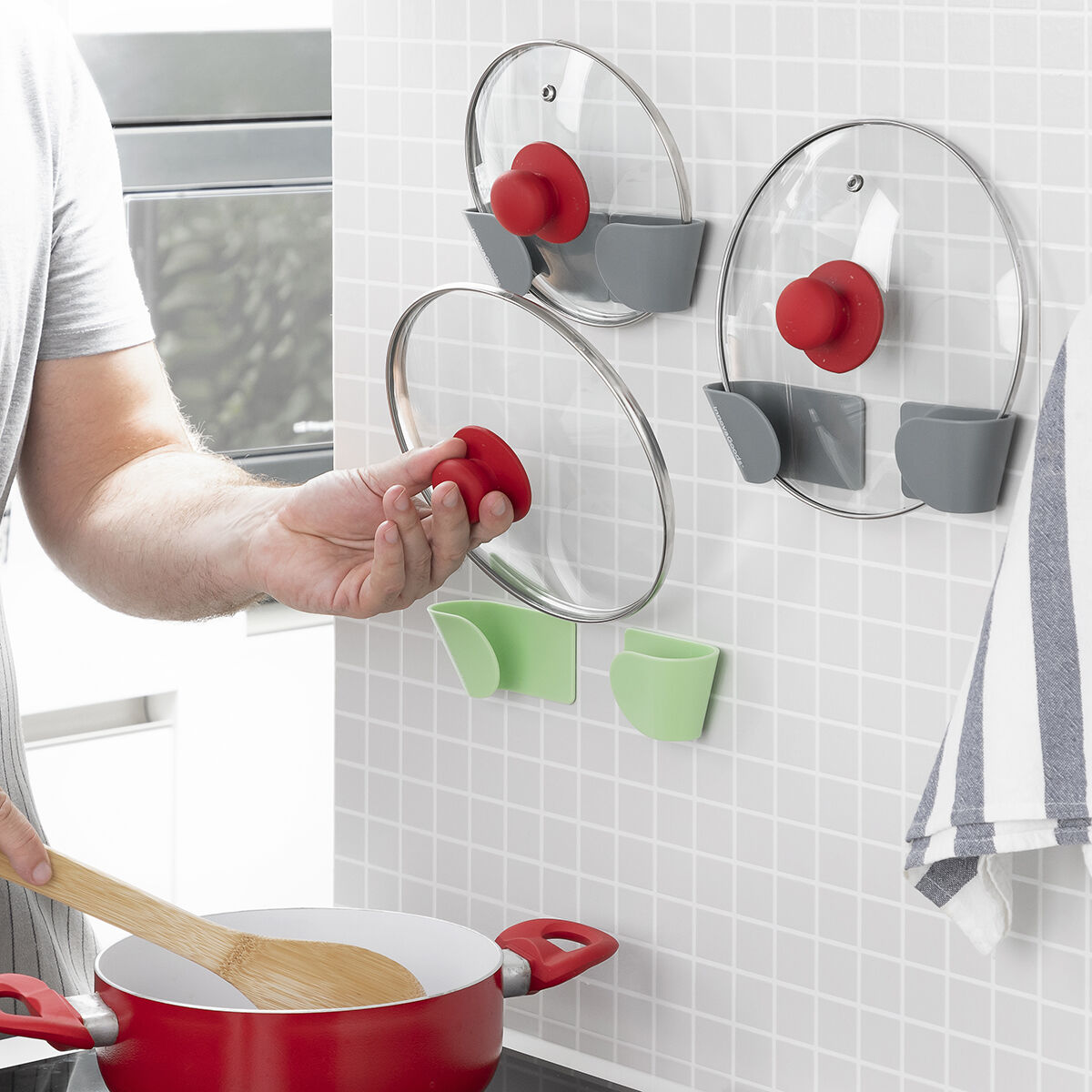 Set de 3 suporturi adezive pentru capace de cratiță Smarack InnovaGoods Modelo Smarack Gri (Recondiționate B)