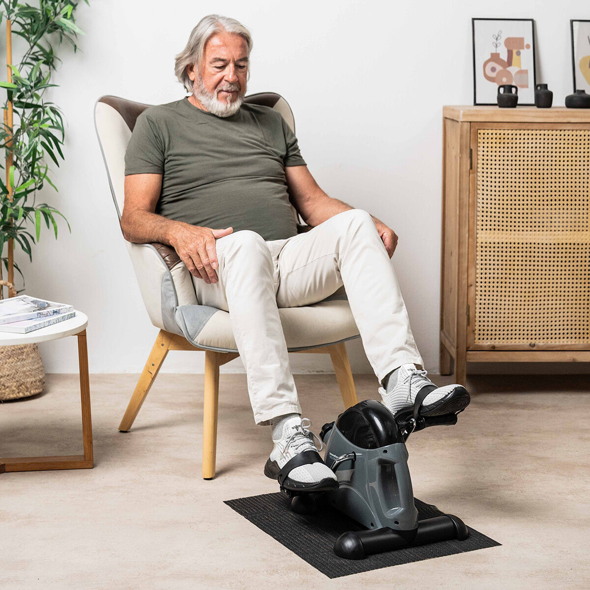 Pedalier static pentru brațe și picioare cu saltea InnovaGoods (Recondiționate C)