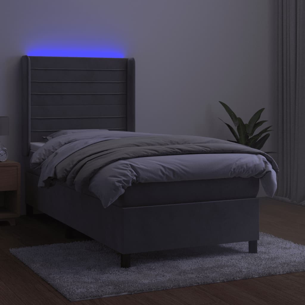 vidaXL Pat cu arcuri, cu saltea & LED, gri deschis, 80x200 cm, catifea vidaXL Pat cu arcuri, cu saltea & LED, gri deschis, 80x200 cm, catifea