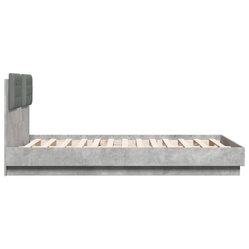 vidaXL Cadru de pat cu tăblie gri beton 135x190 cm lemn prelucrat vidaXL Cadru de pat cu tăblie gri beton 135x190 cm lemn prelucrat