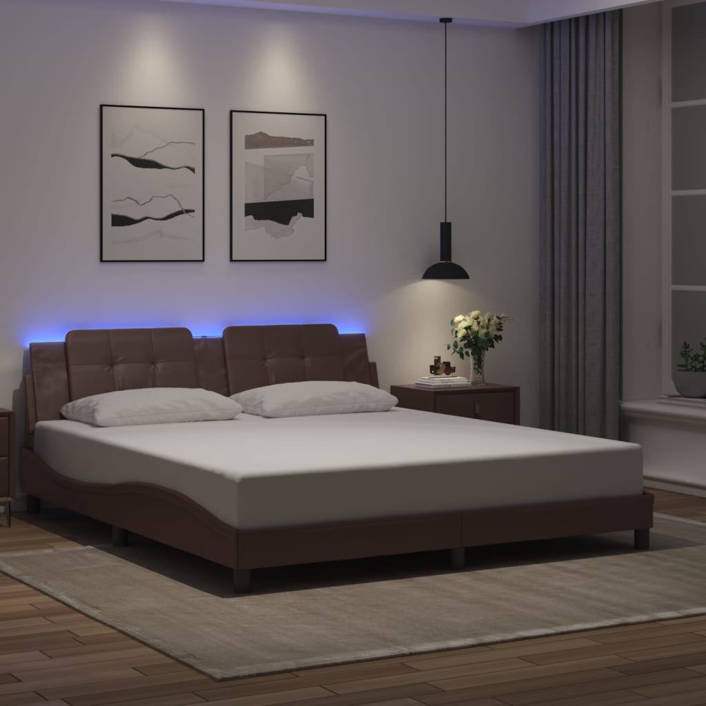 vidaXL Cadru de pat cu lumini LED, maro, 180x200 cm, piele ecologică vidaXL Cadru de pat cu lumini LED, maro, 180x200 cm, piele ecologică