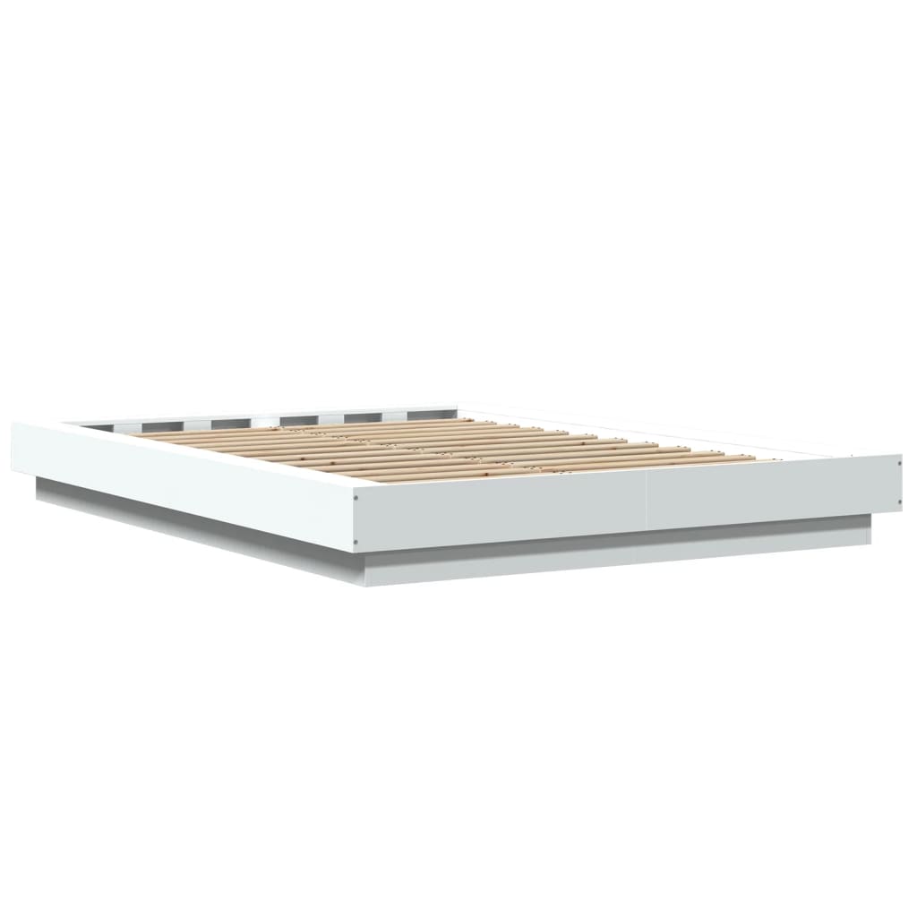 vidaXL Cadru de pat cu lumini LED, alb, 135x190 cm, lemn prelucrat vidaXL Cadru de pat cu lumini LED, alb, 135x190 cm, lemn prelucrat