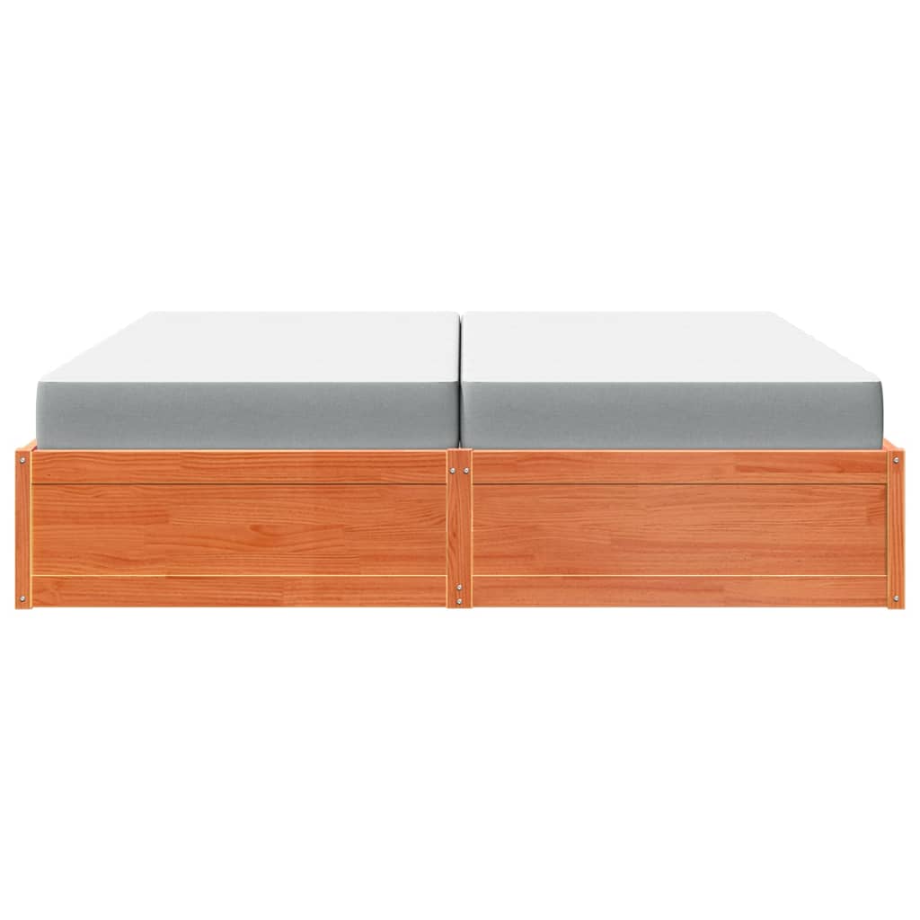 vidaXL Pat cu saltea, maro ceruit, 200x200 cm, lemn masiv pin vidaXL Pat cu saltea, maro ceruit, 200x200 cm, lemn masiv pin