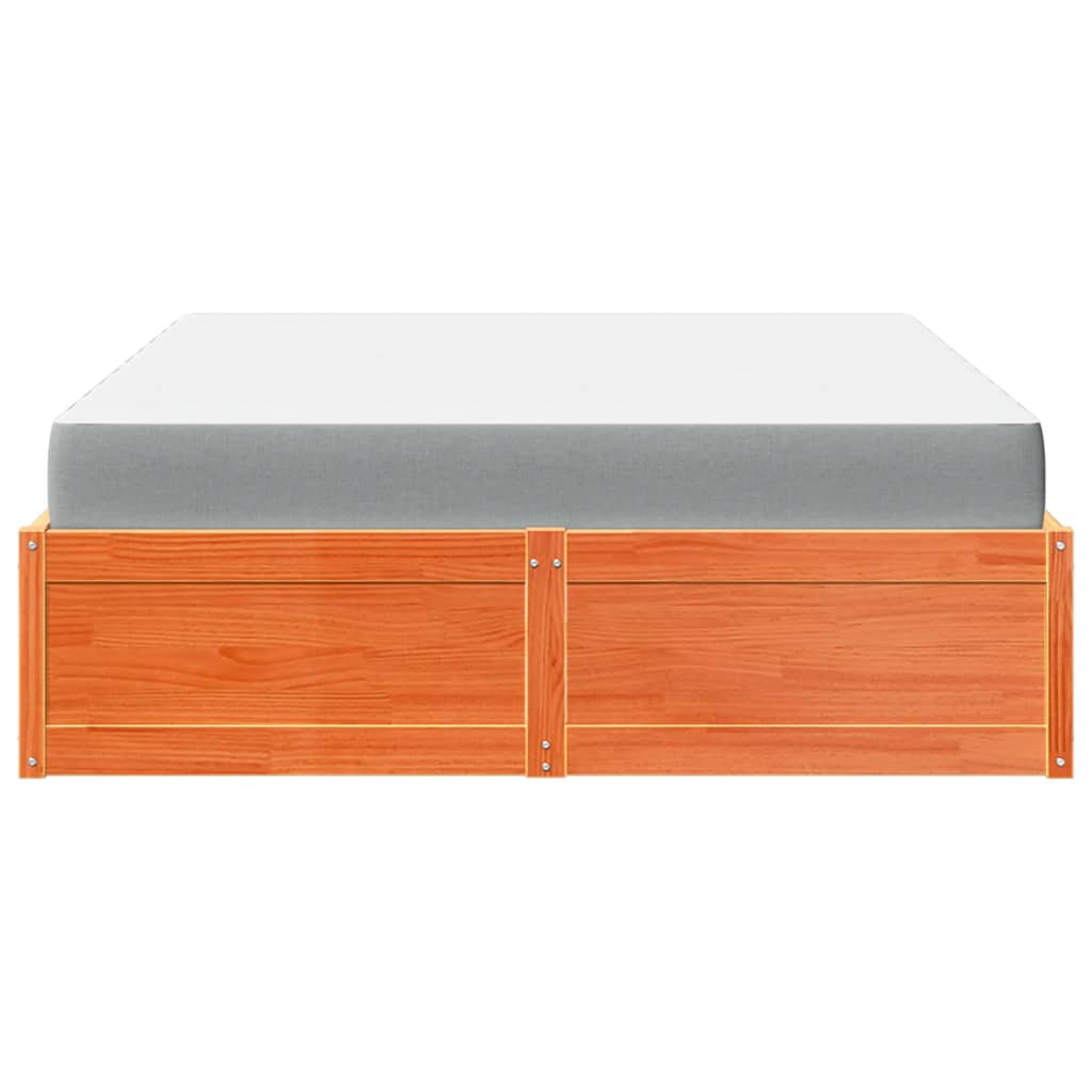 vidaXL Pat cu saltea, maro ceruit, 140x200 cm, lemn masiv pin vidaXL Pat cu saltea, maro ceruit, 140x200 cm, lemn masiv pin