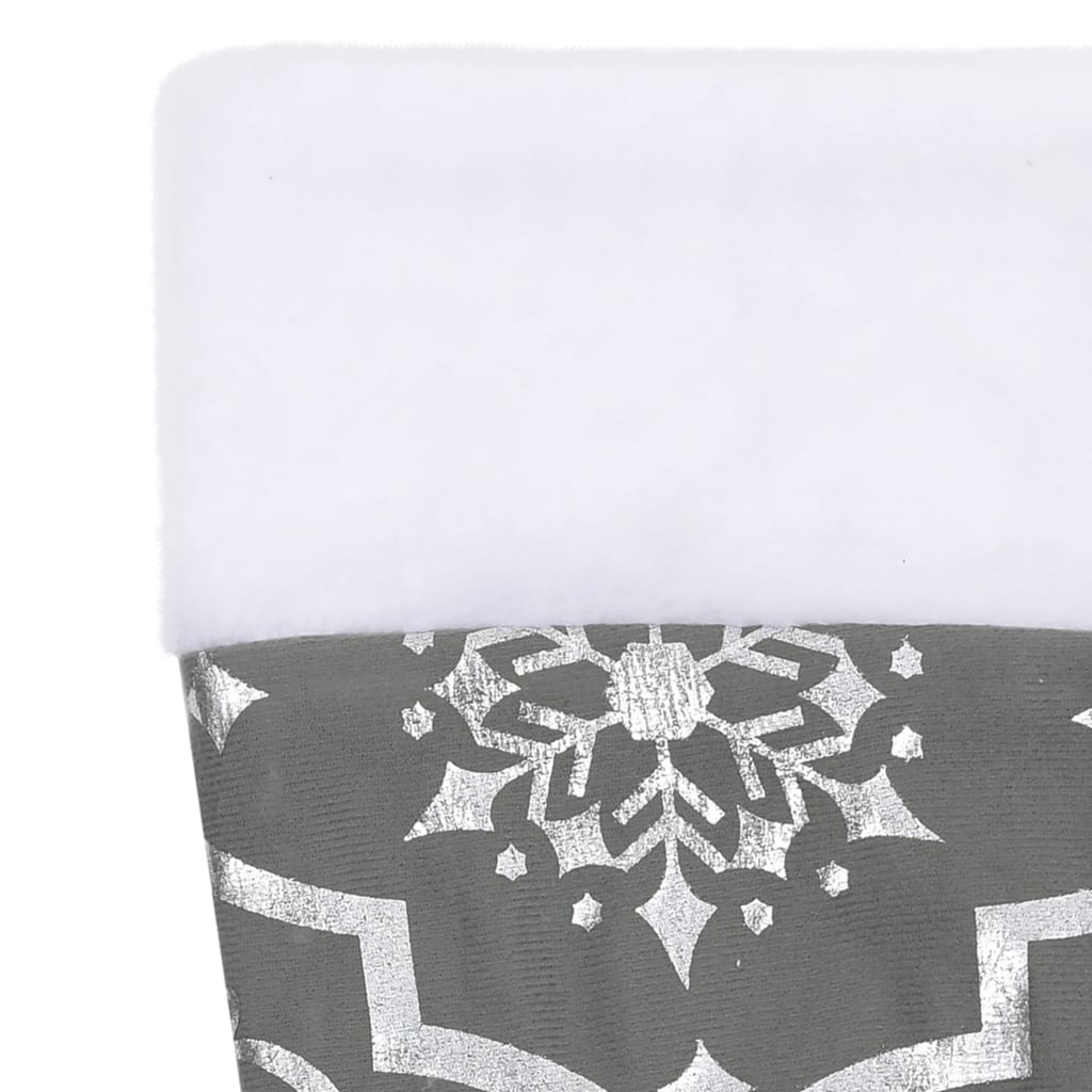 vidaXL Covor fustă de brad Crăciun cu șosetă, gri, 90 cm, țesătură vidaXL Covor fustă de brad Crăciun cu șosetă, gri, 90 cm, țesătură