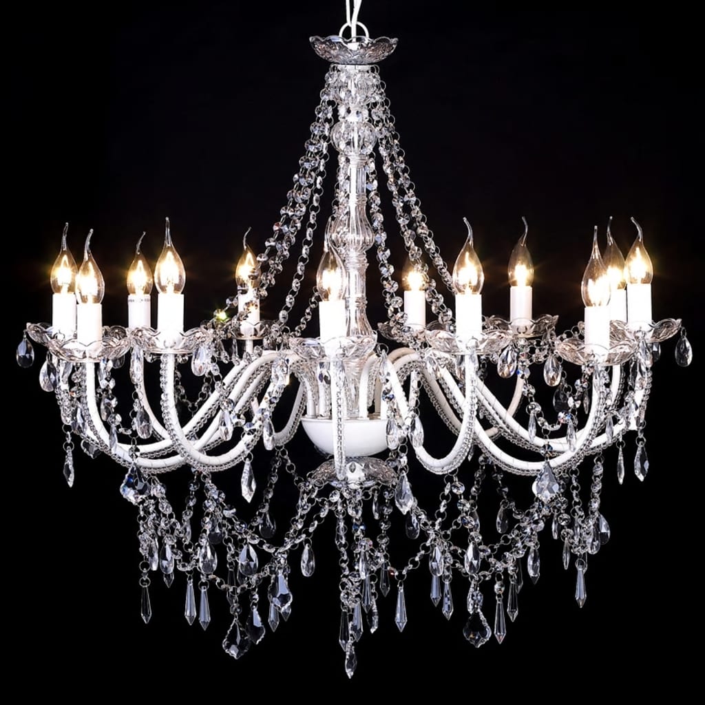Candelabru cu 1600 cristale Candelabru cu 1600 cristale