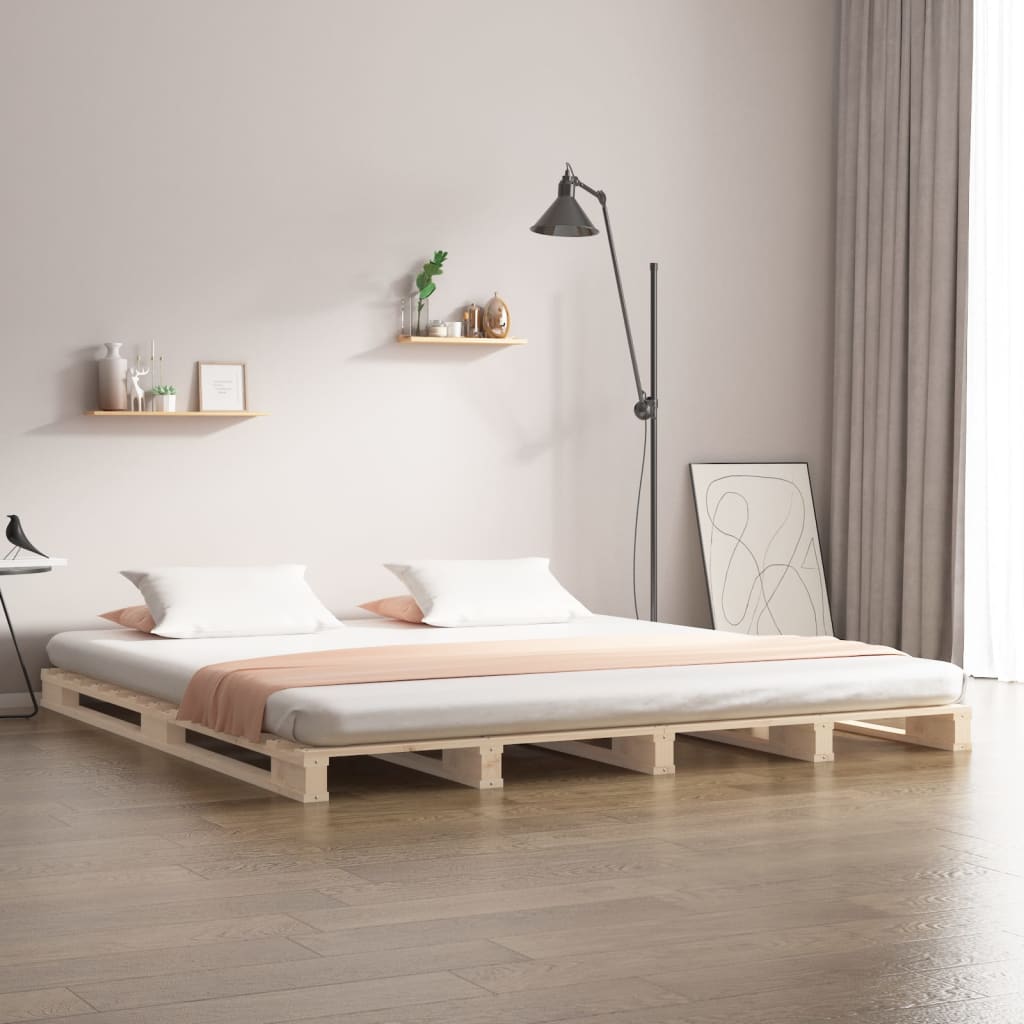vidaXL Pat din paleți, 140x190 cm, lemn masiv de pin vidaXL Pat din paleți, 140x190 cm, lemn masiv de pin