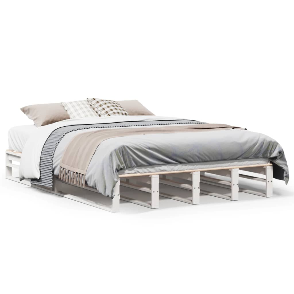 vidaXL Cadru de pat fără saltea, alb, 135x190 cm, lemn masiv de pin